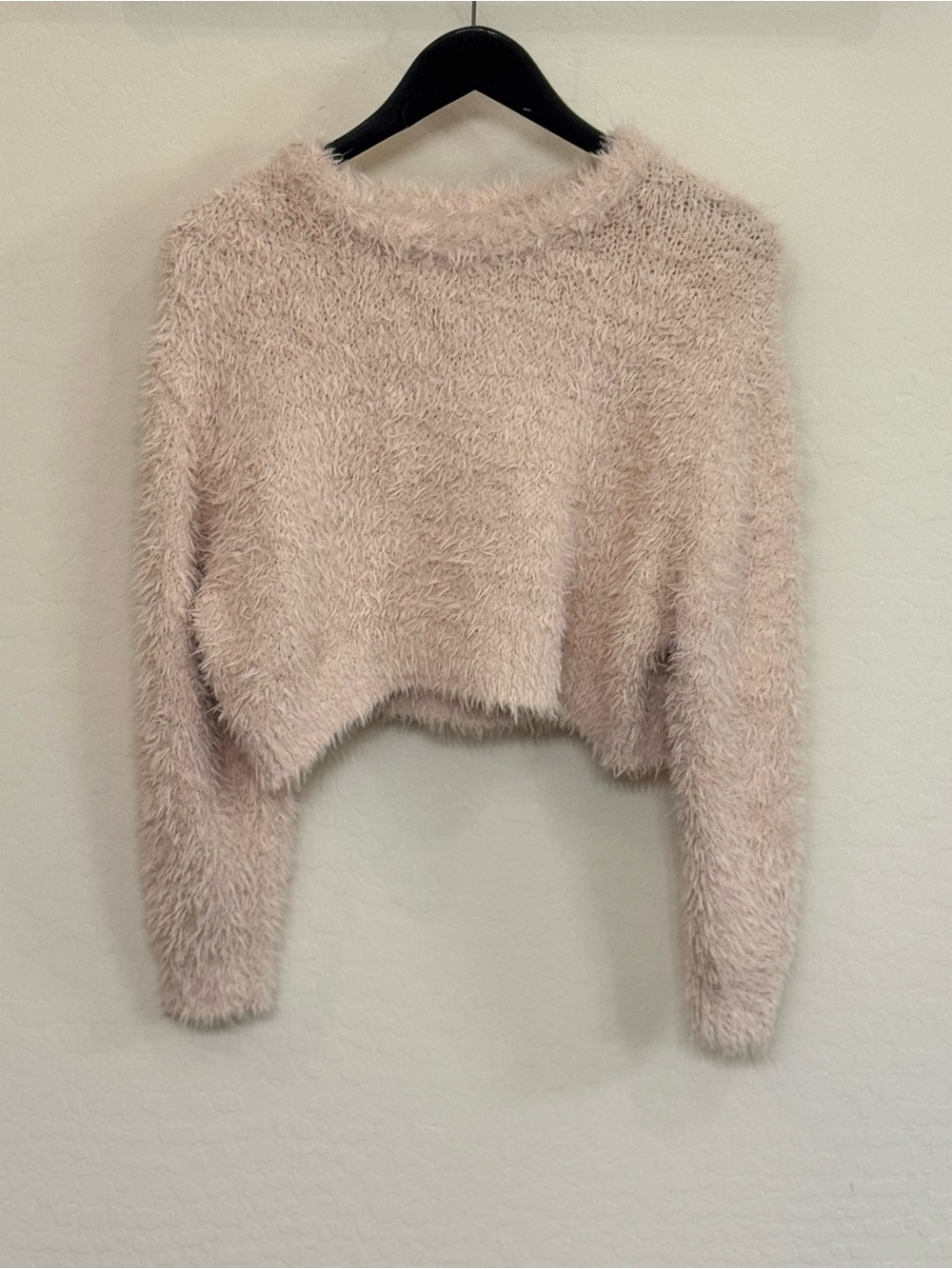 Urban Outfitters Fuzzy Cropped Sweater Cream Beige Medium Eyelash Knit Boho Y2K